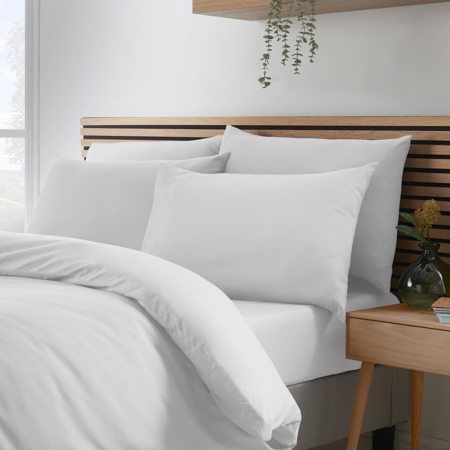 Catherine Lansfield So Soft Non Iron Duvet Set - White