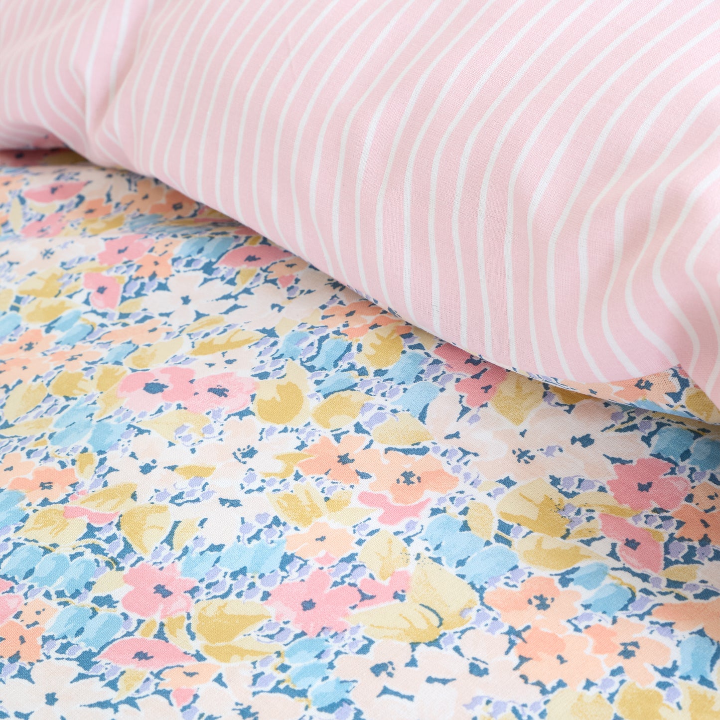 Catherine Lansfield Darcy Floral Duvet Set - Pink