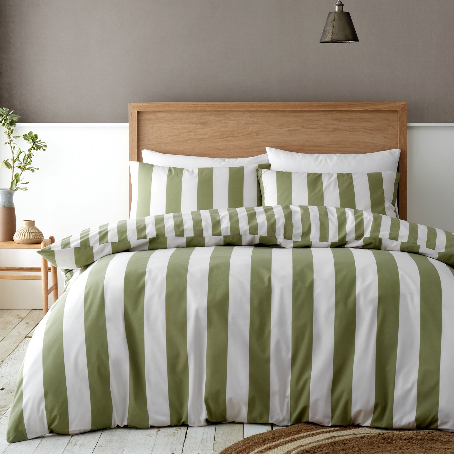Catherine Lansfield Cove Stripe Duvet Set - Green