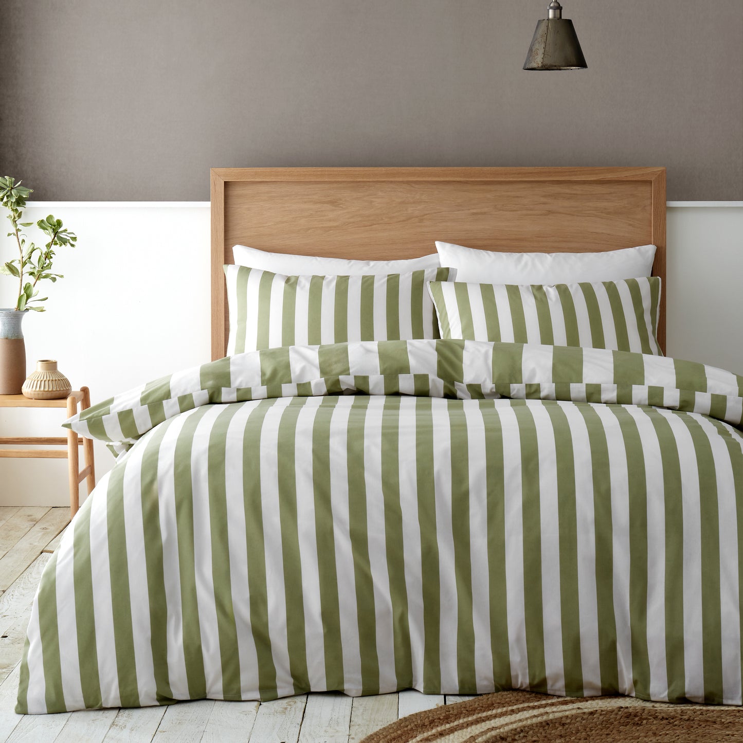 Catherine Lansfield Cove Stripe Duvet Set - Green
