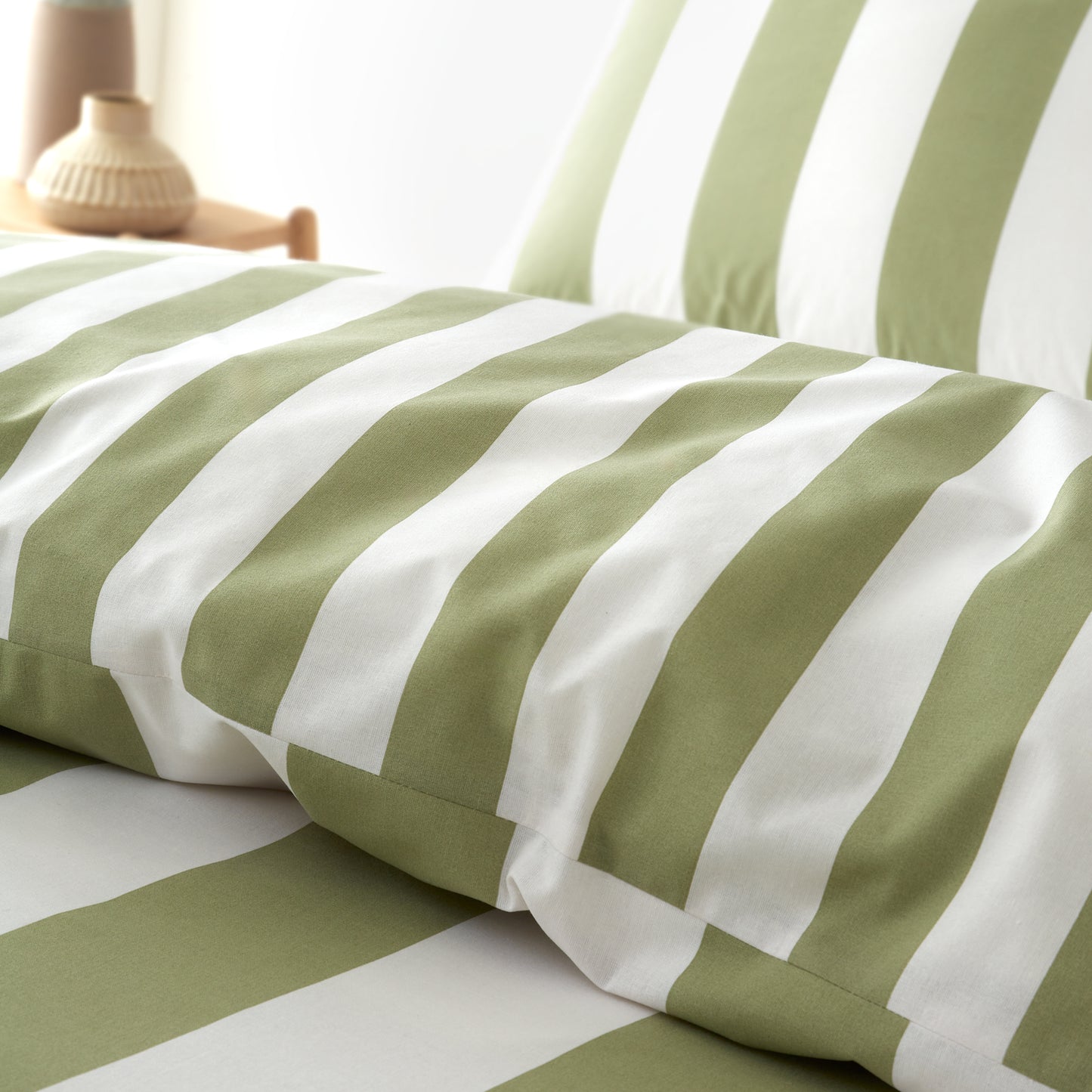 Catherine Lansfield Cove Stripe Duvet Set - Green
