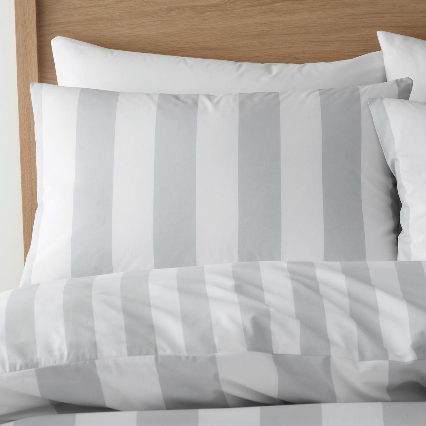 Catherine Lansfield Cove Stripe Duvet Set - Silver