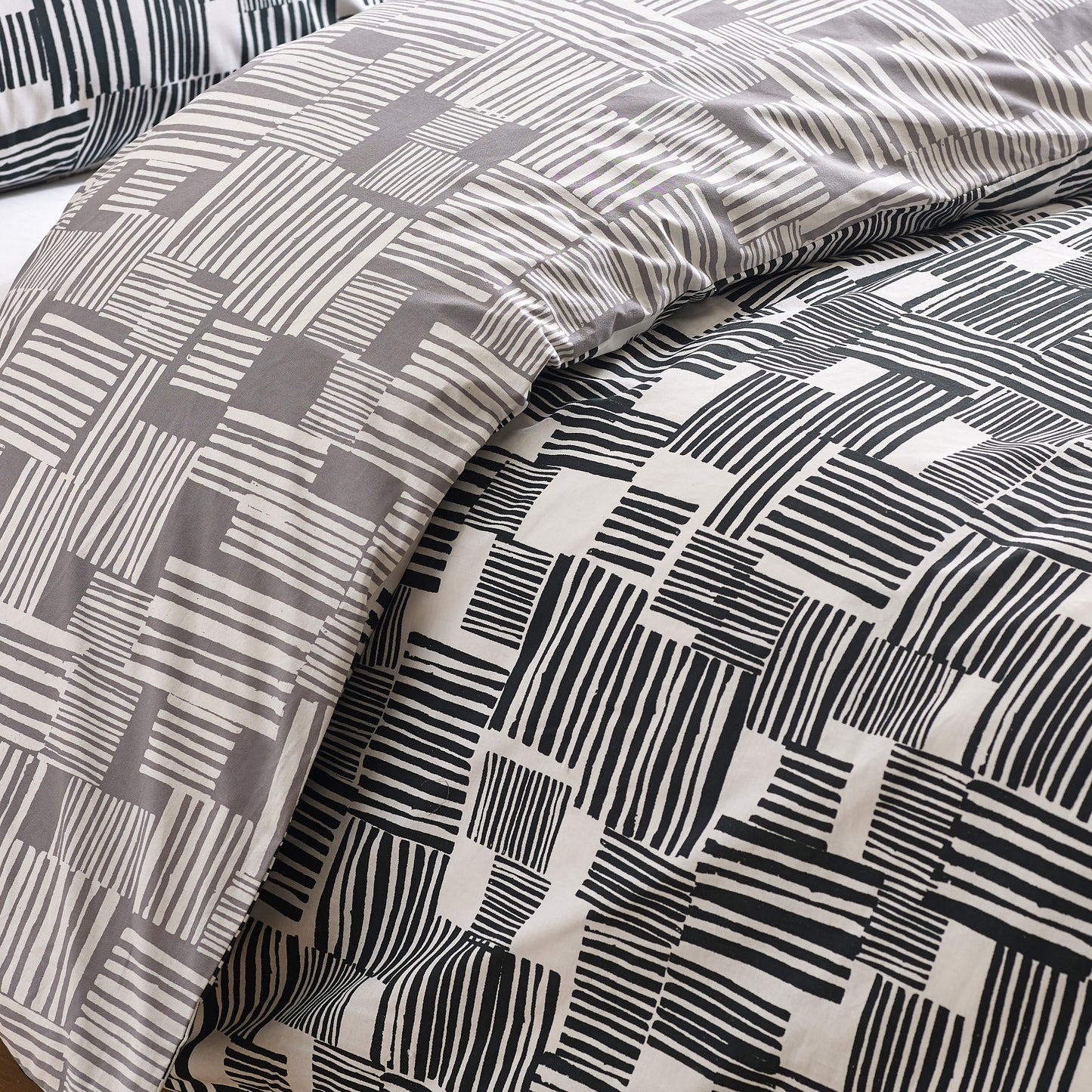 Catherine Lansfield Blocks Reversible Duvet Set