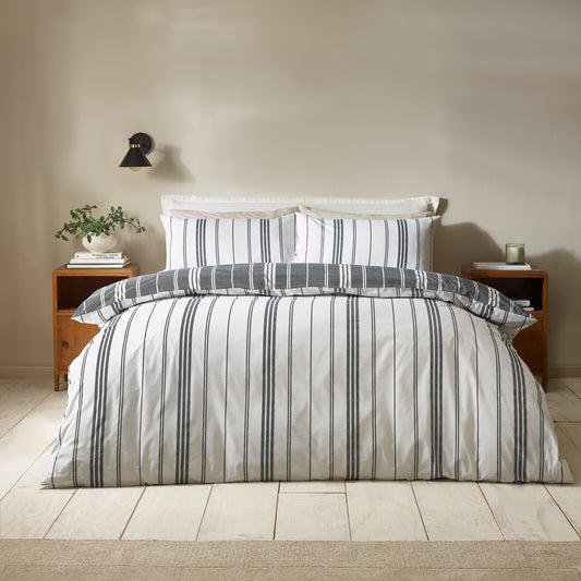 Catherine Lansfield Harbour Stripe Duvet Set - Black