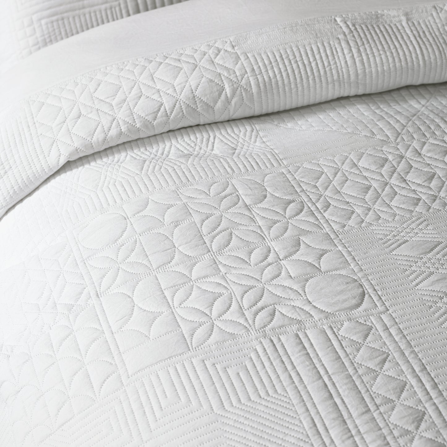 Catherine Lansfield Folkstone Geo Duvet Set - White