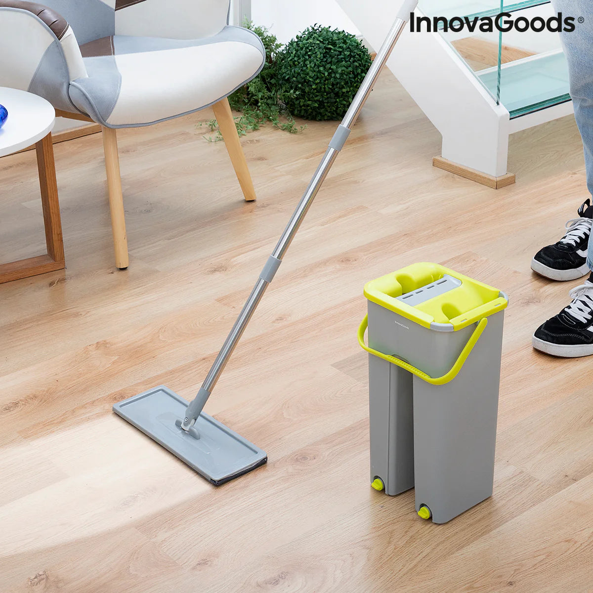 Mop With Dual Action Bucket