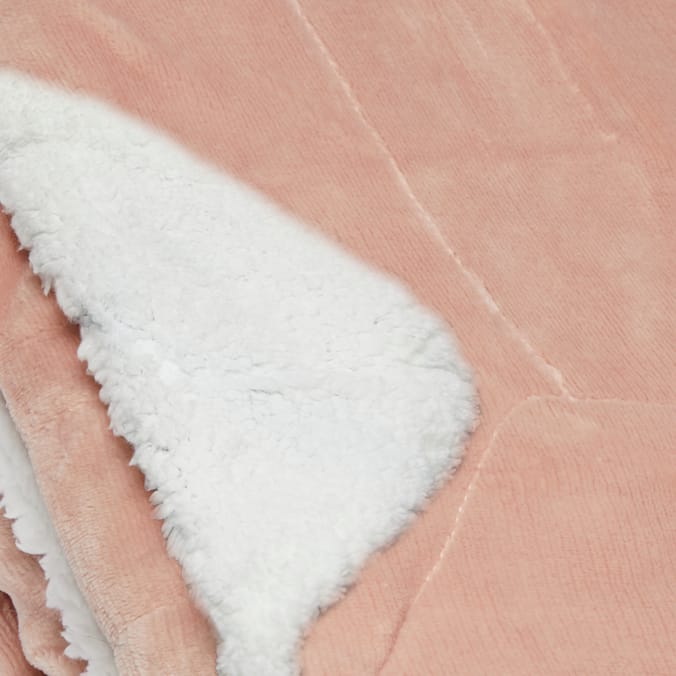 Large Flannel Sheepa Fleece Throw - Pink