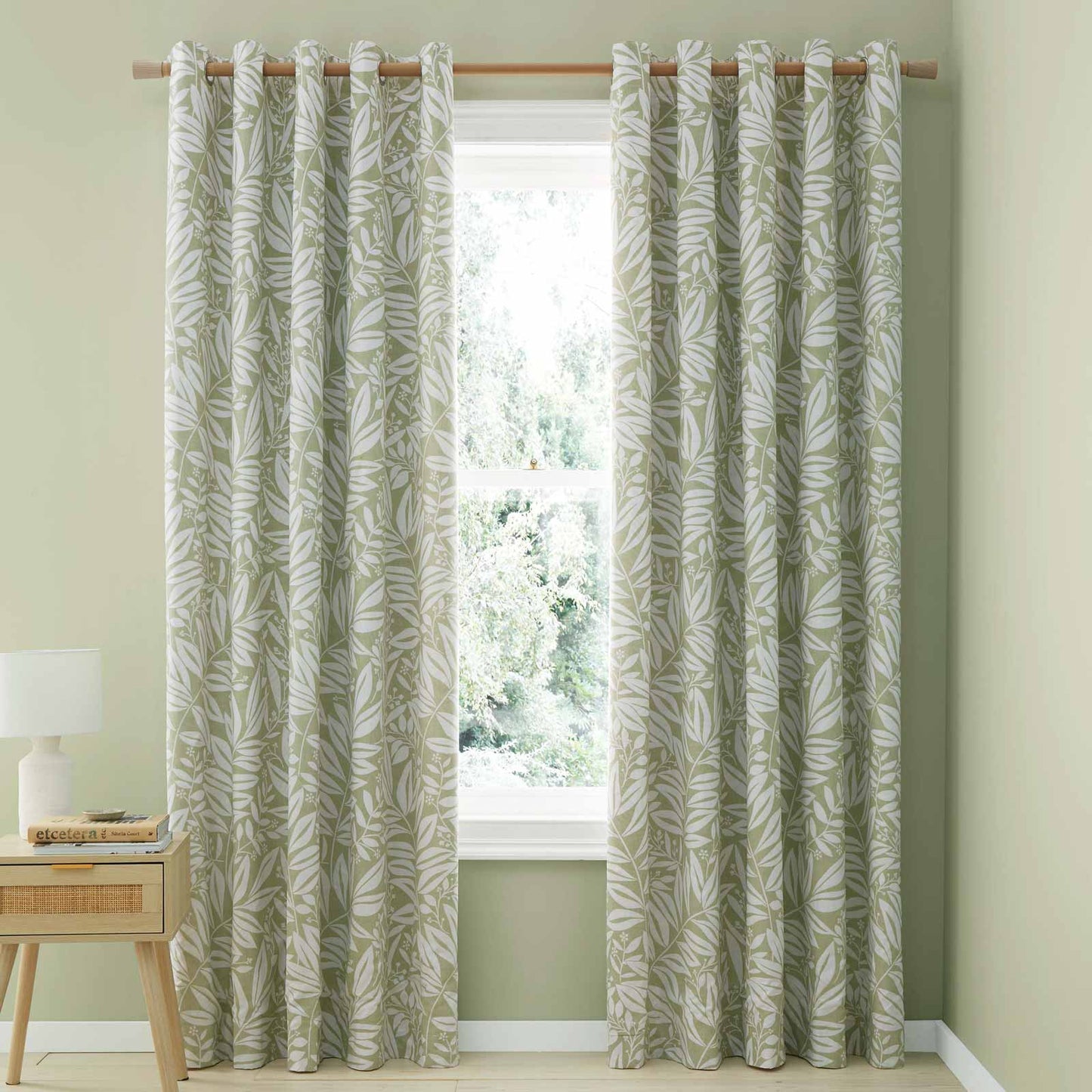 Catherine Lansfield So Soft Sorrel Leaf Reversible Curtains - 168x229cm