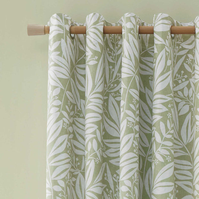 Catherine Lansfield So Soft Sorrel Leaf Reversible Curtains - 168x229cm