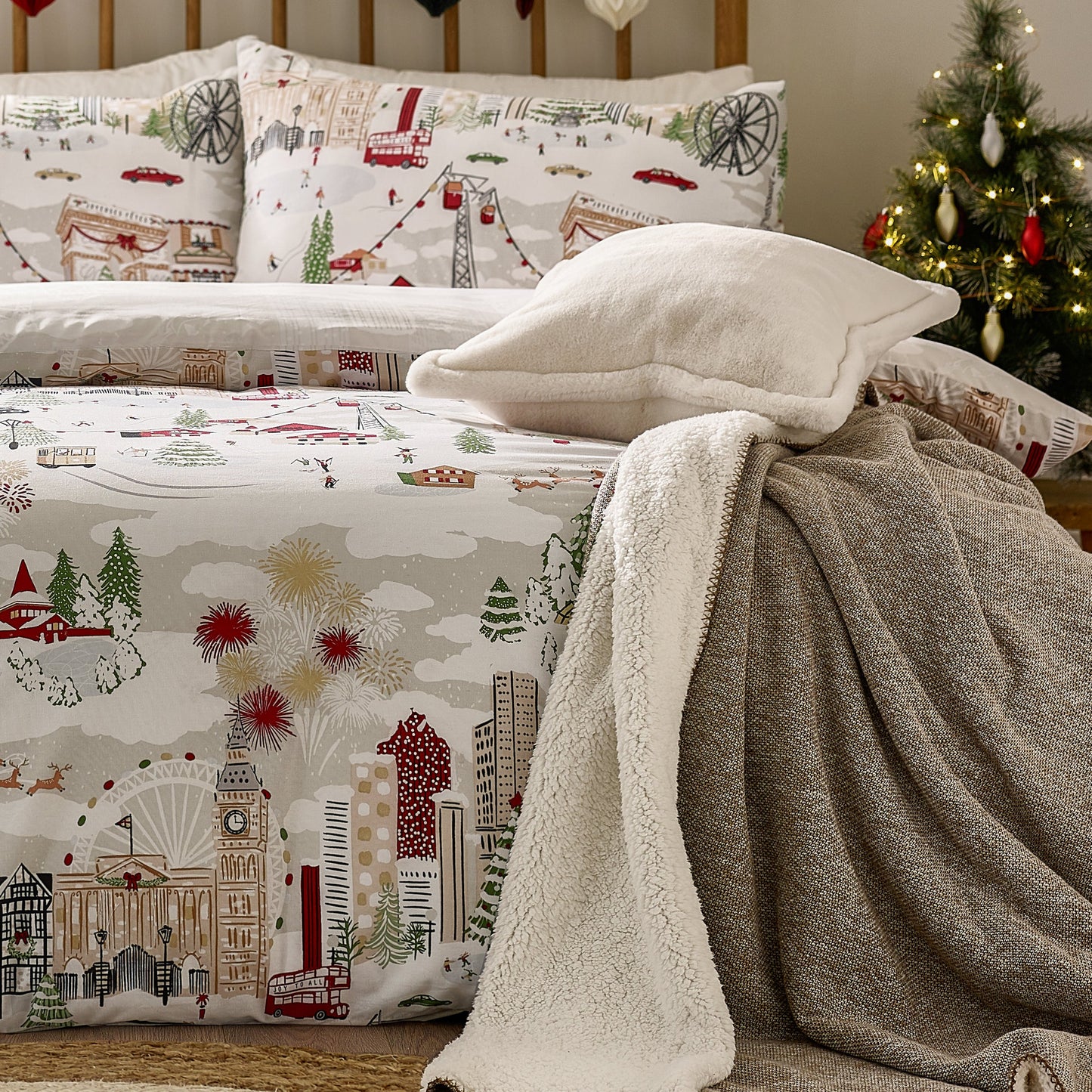 Furn Joy To All Duvet Set