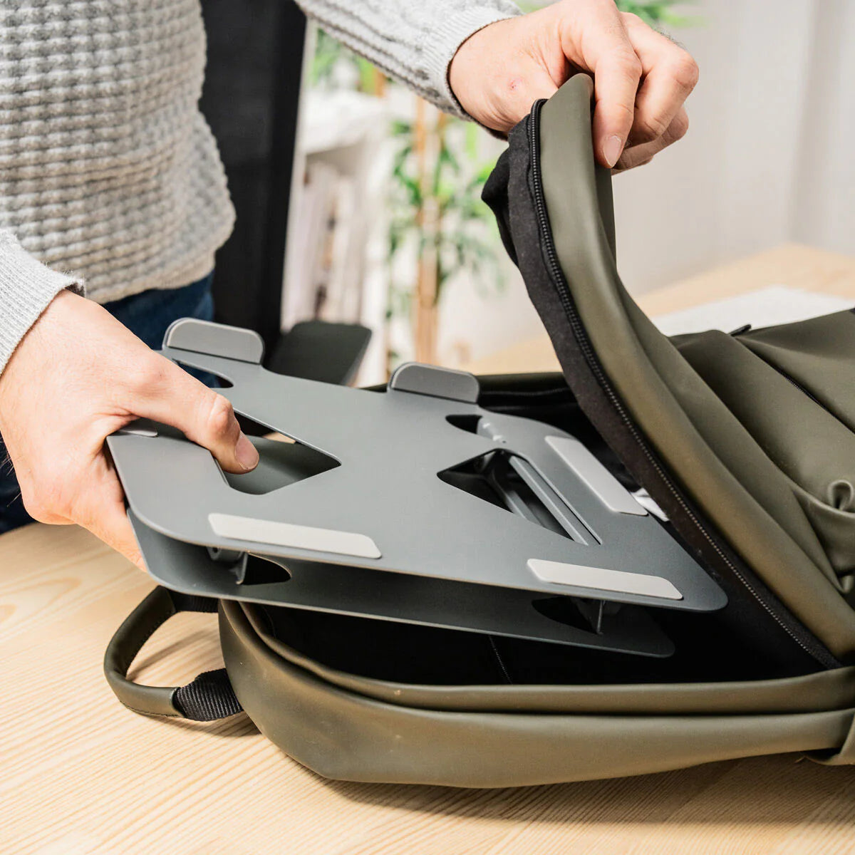 Folding & Adjustable Laptop Stand