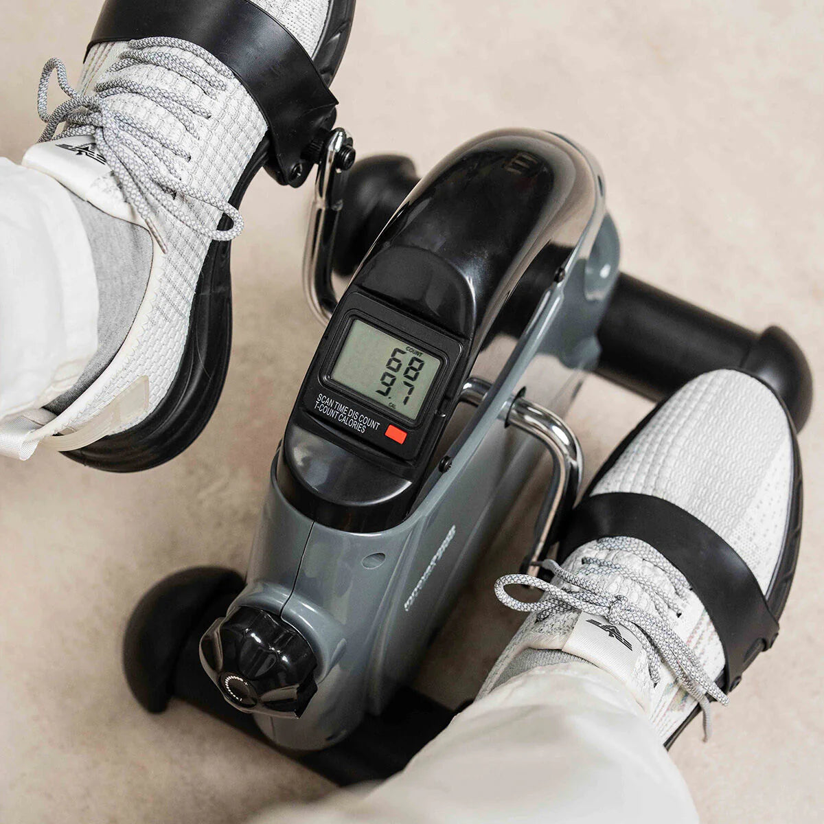 Static Pedaler for Arms and Legs with Mat