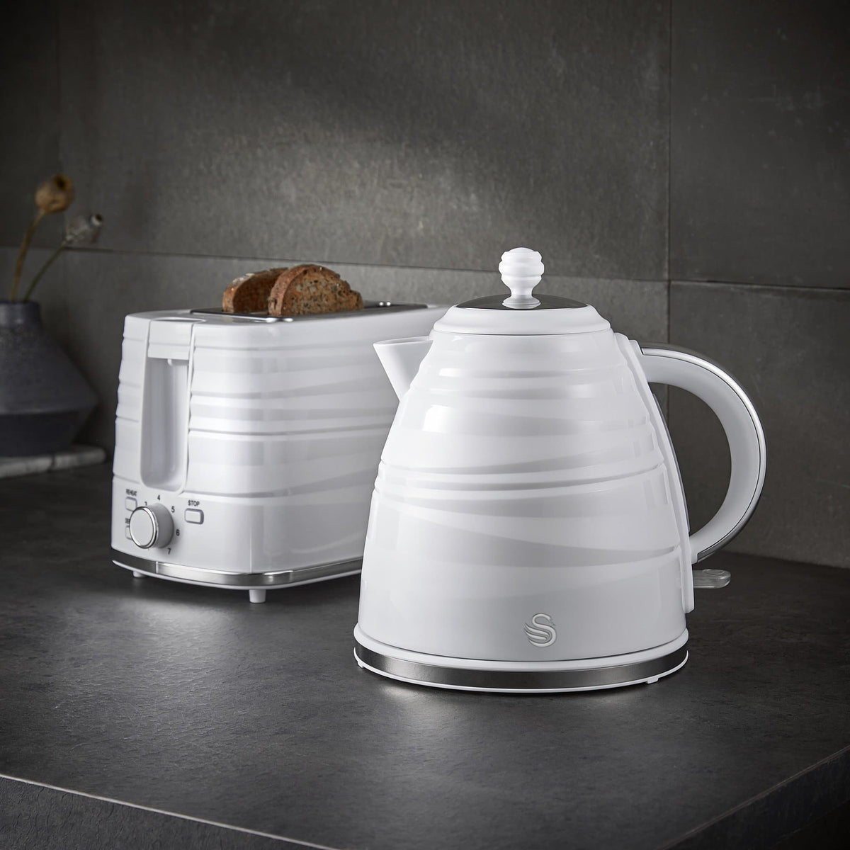 Swan Symphony Toaster - White
