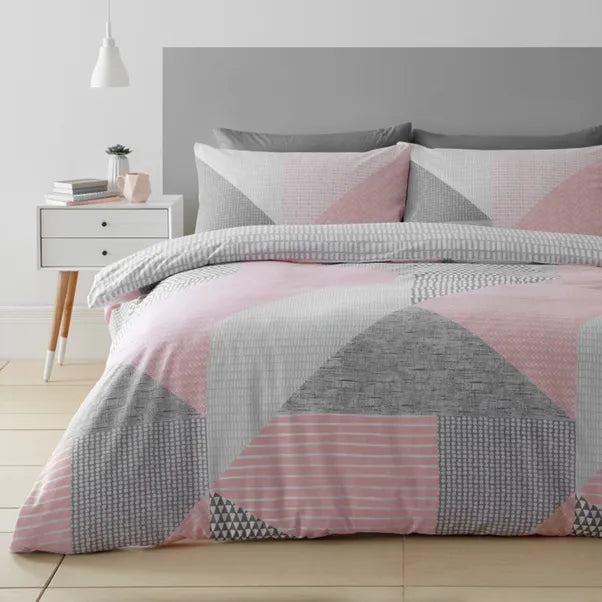 Catherine Lansfield Larsson Geo Duvet Set - Pink