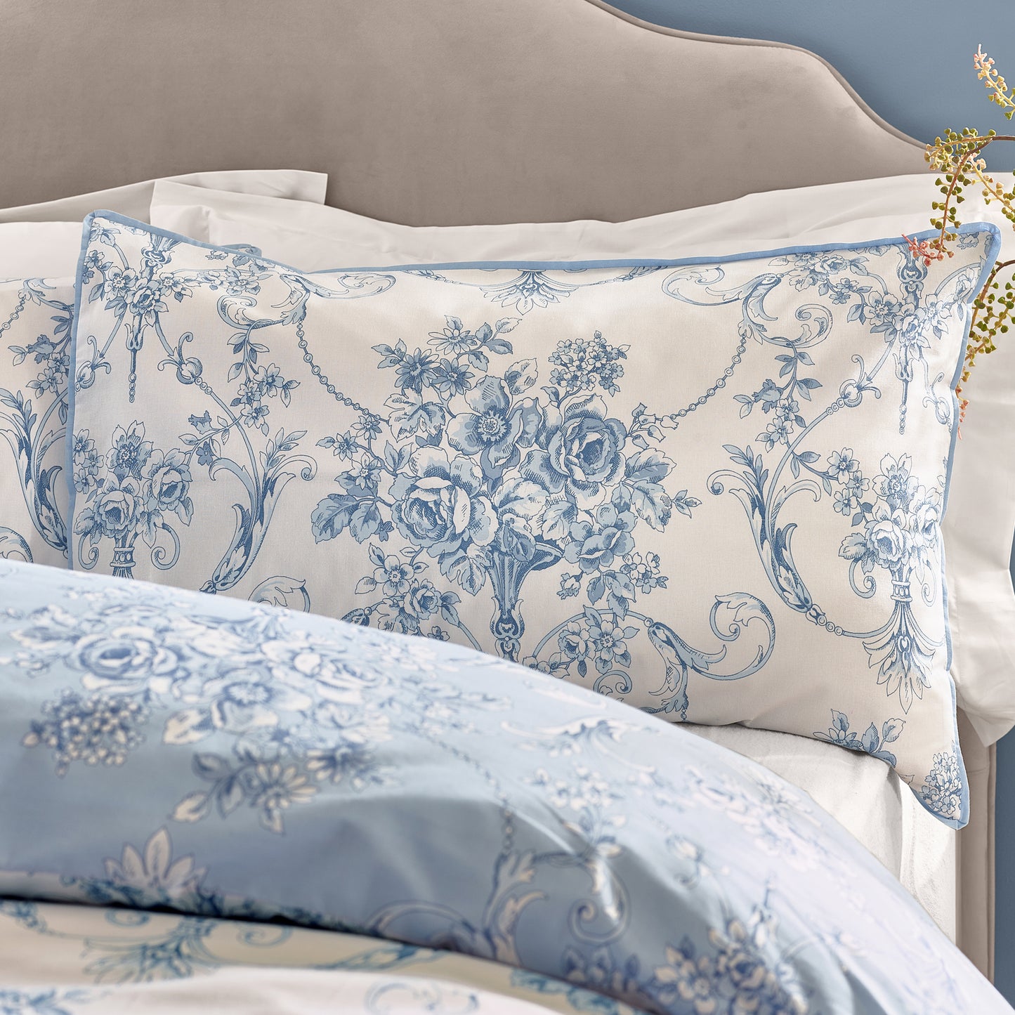 Catherine Lansfield Antoinette Duvet Set