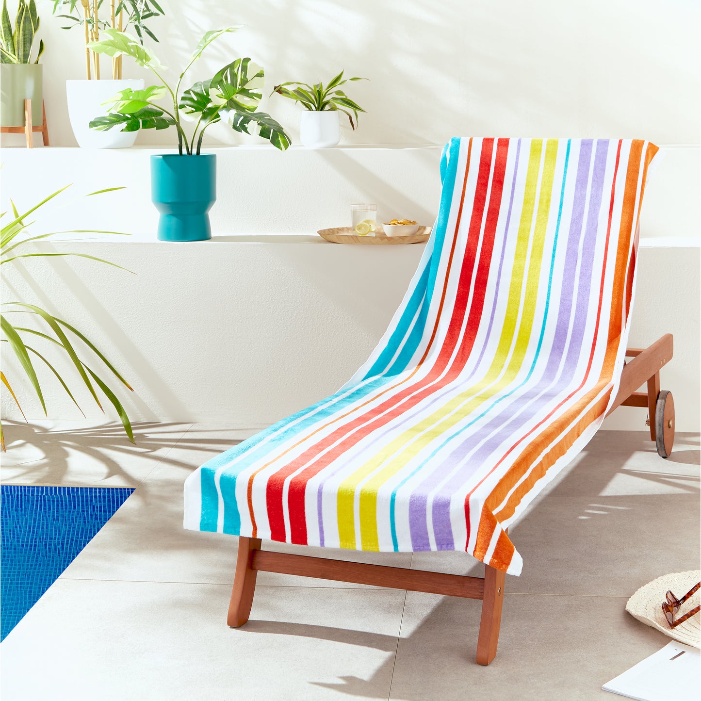 Catherine Lansfield - Rainbow Stripe Sun Lounger Towel