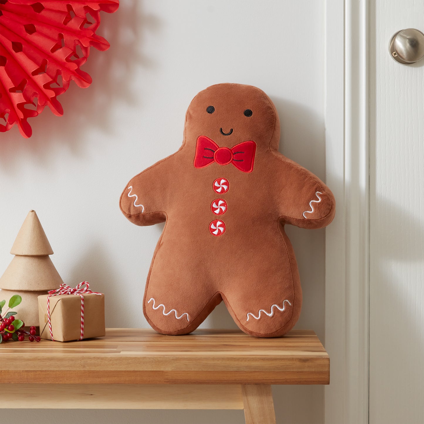Catherine Lansifeld - Gingerbread Cushion