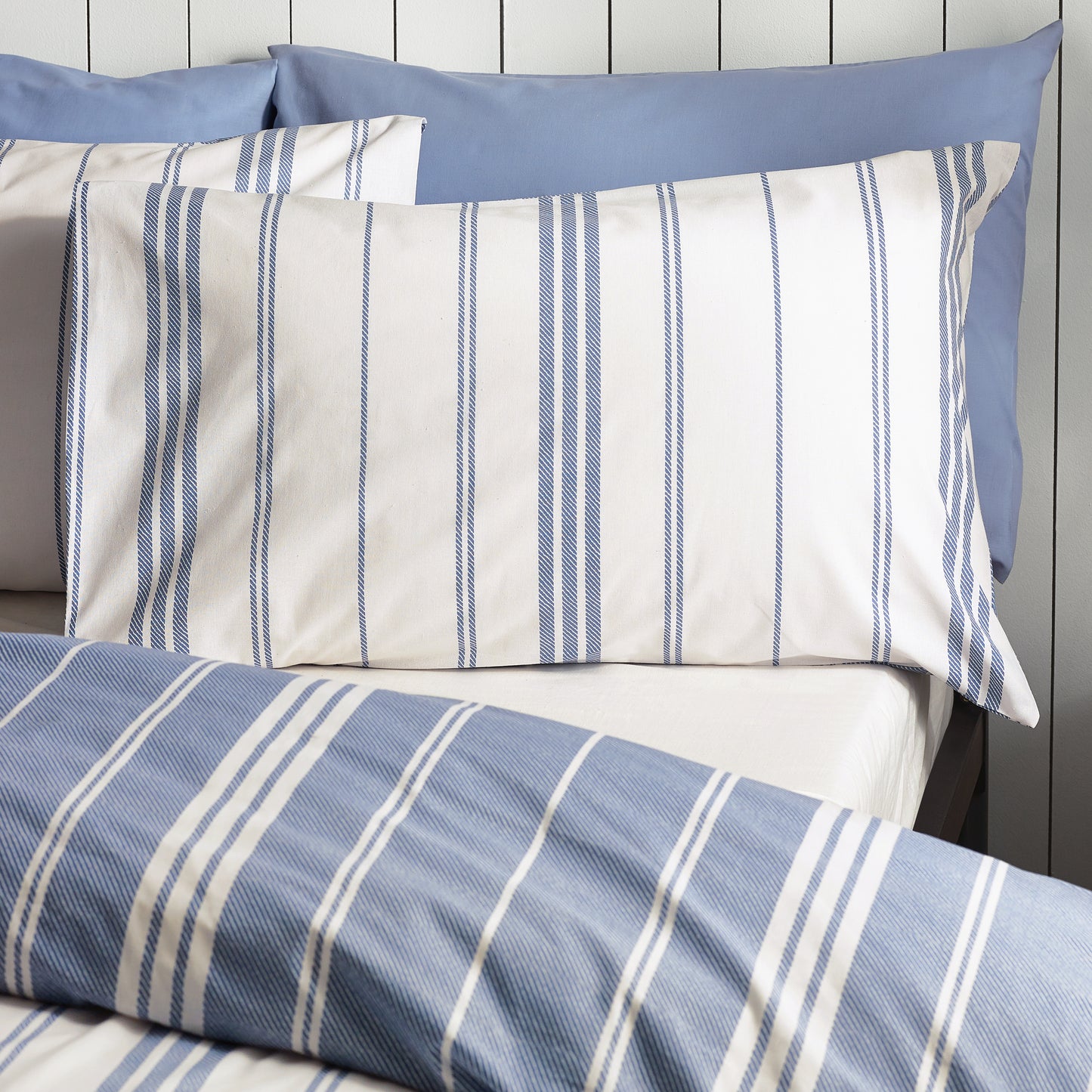 Catherine Lansfield Harbour Stripe Duvet Set - Blue