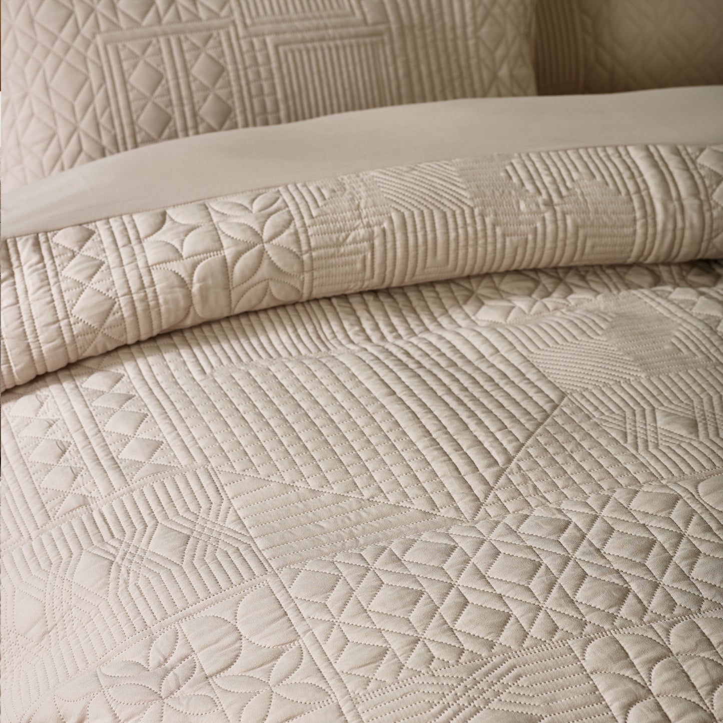 Catherine Lansfield Folkstone Geo Duvet Set - Natural