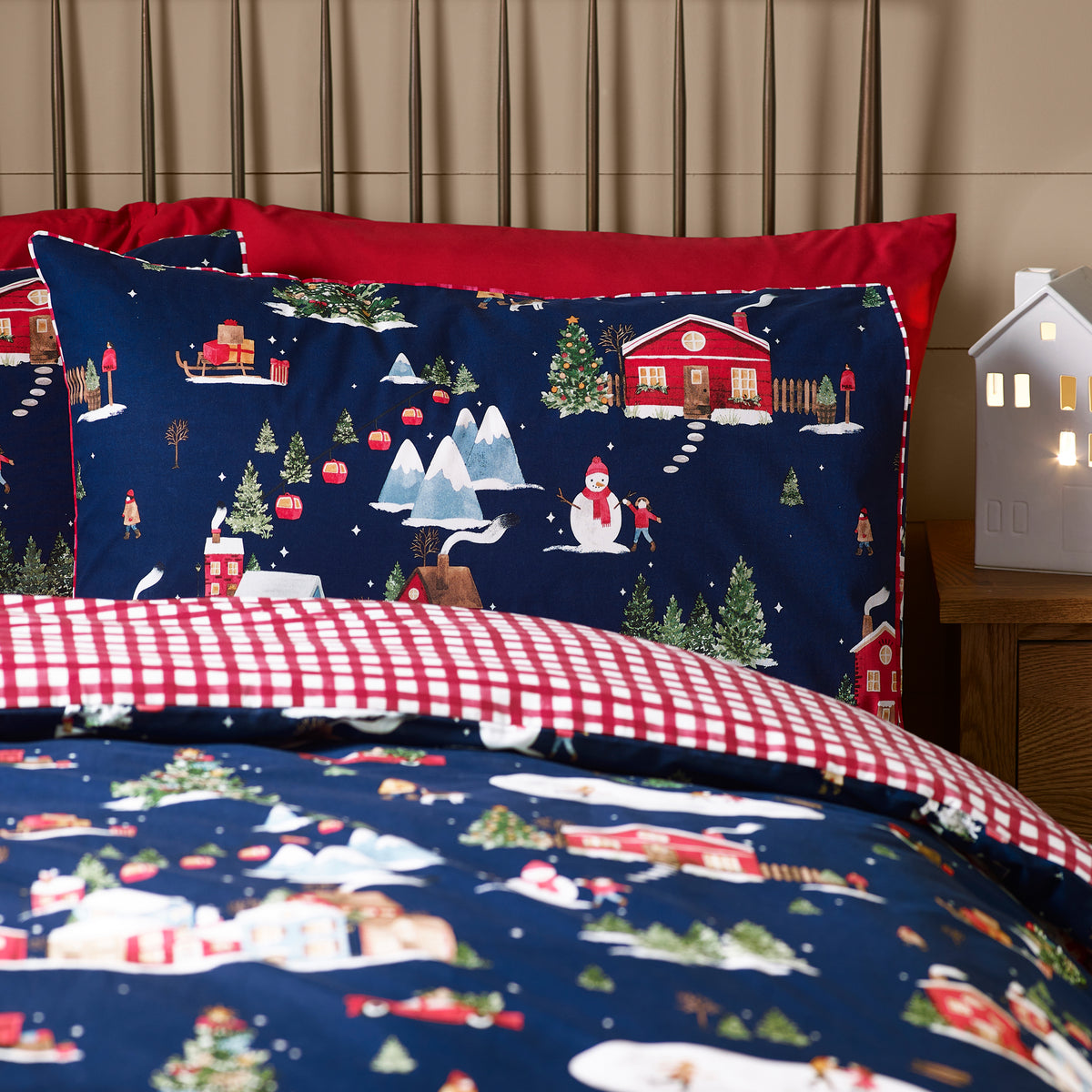 Catherine Lansfield Ski Village Duvet Set