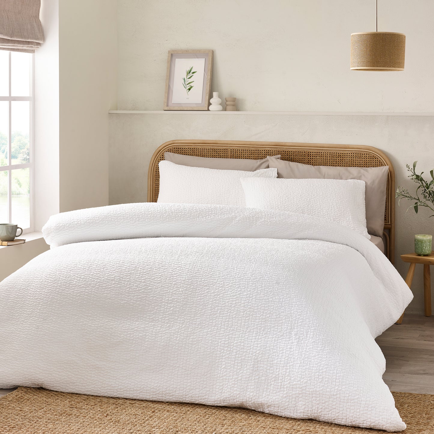 Catherine Lansfield Crinkle Seersucker Duvet Set  - White