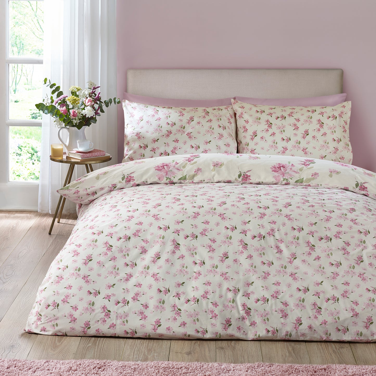 Catherine Lansfield Avebury Floral Duvet Set - Cream