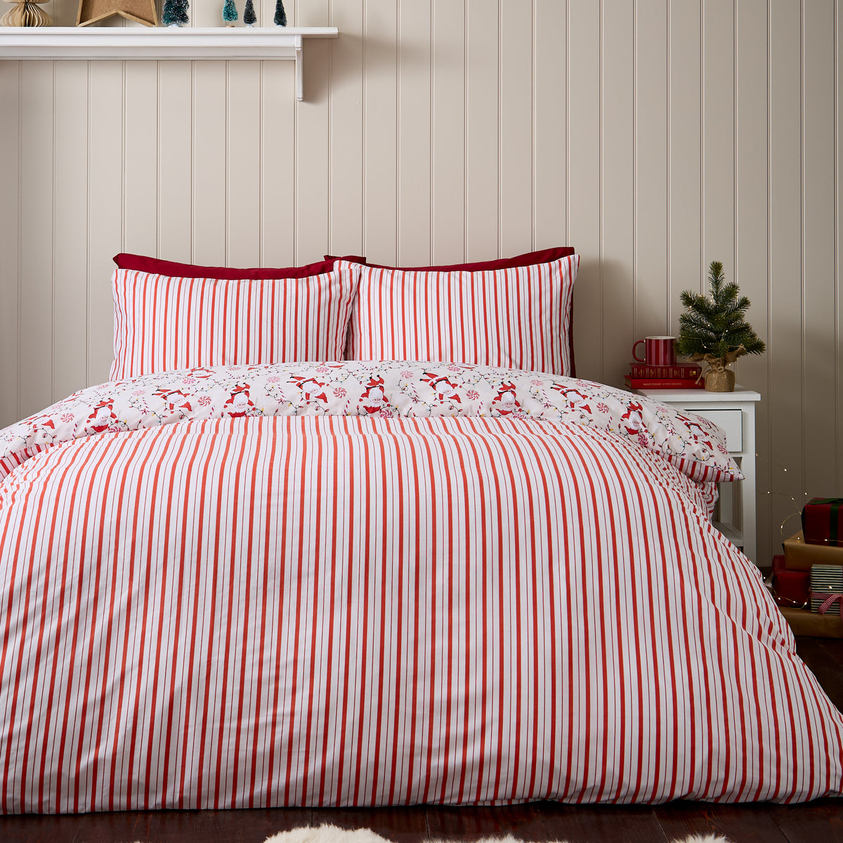 Catherine Lansfield Christmas Santa's Duvet Set
