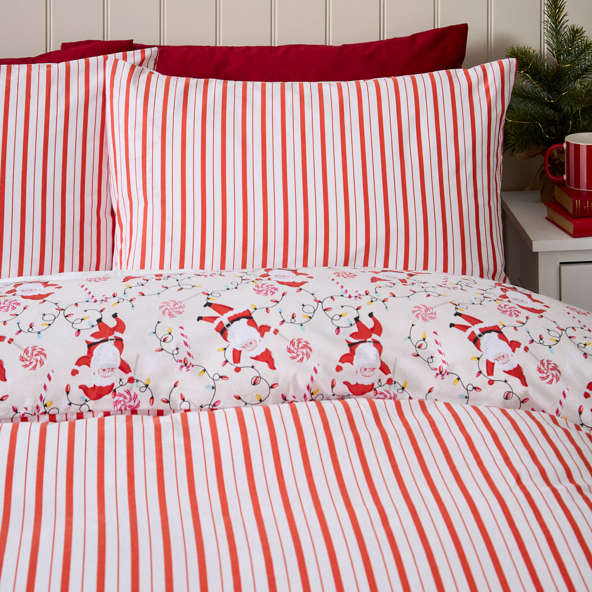 Catherine Lansfield Christmas Santa's Duvet Set