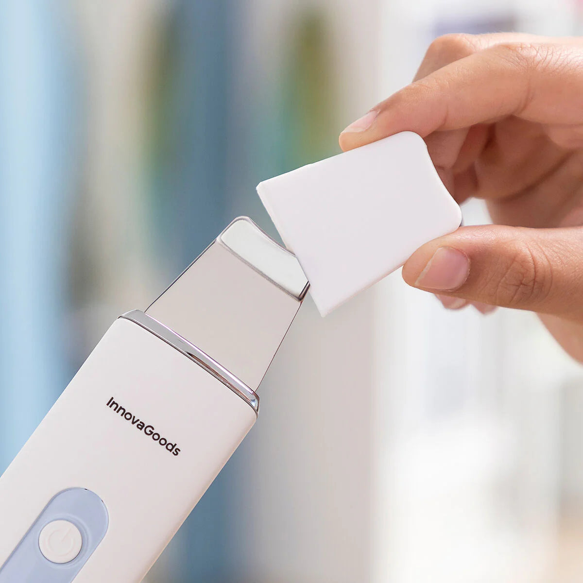 4-in-1 Ultrasonic Facial Cleaner
