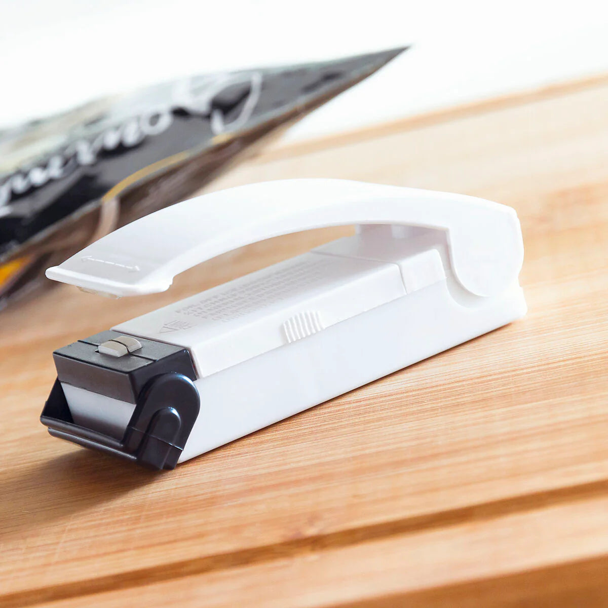 Bag Sealer with Fridge Magnet